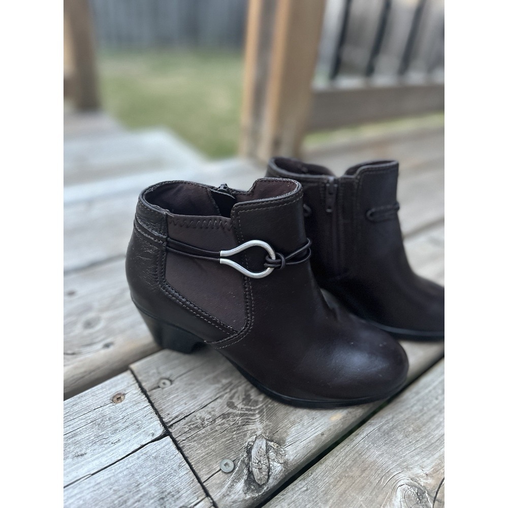 Clarks Women's Size US5,5 Emily2 Kaylie Black Leather